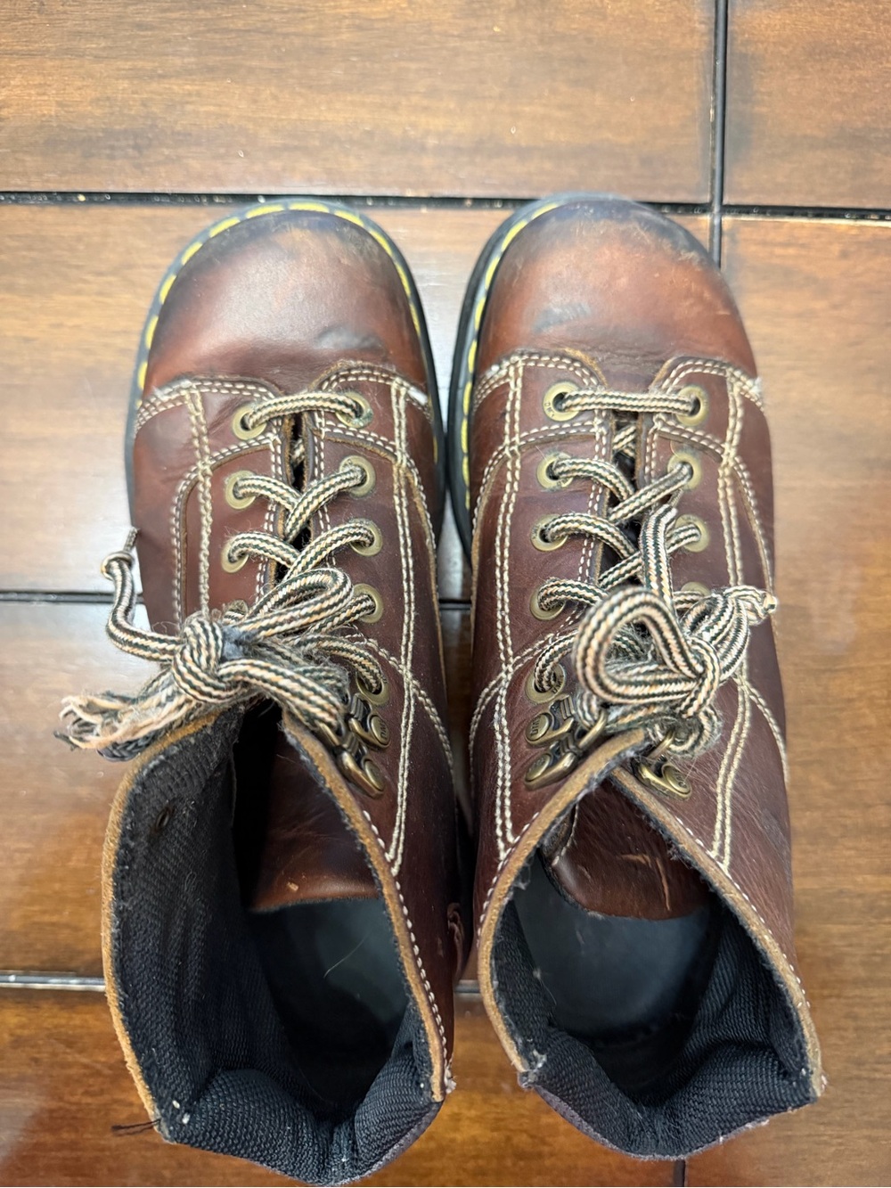 Vintage Doc Marten’s 8A07 Men's Brown Leather Lace-Up Shoes